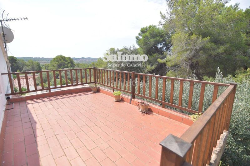 Foto d5a51f84-7f8d-4b2d-a64f-532d46f3f42c. Casa amb piscina a Montmell (El)