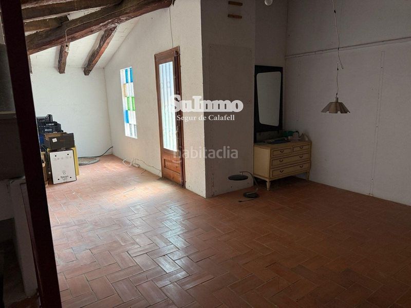 Foto 727df13b-b63e-4ef0-b6ad-13b06aacb6b3. Casa amb calefacció a Masllorenç
