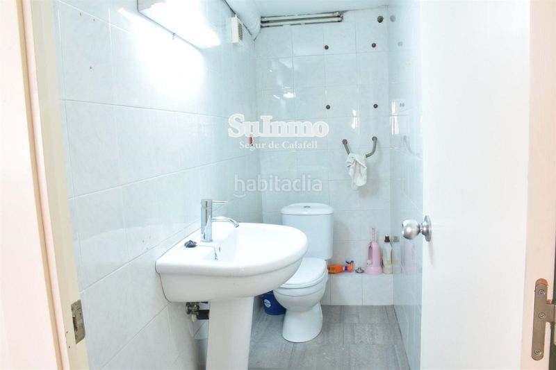 Foto 7a8124d0-e688-400f-8a34-ee5bdc8a0113. Local comercial a El Tancat-Mas d´en Gual Vendrell (El)