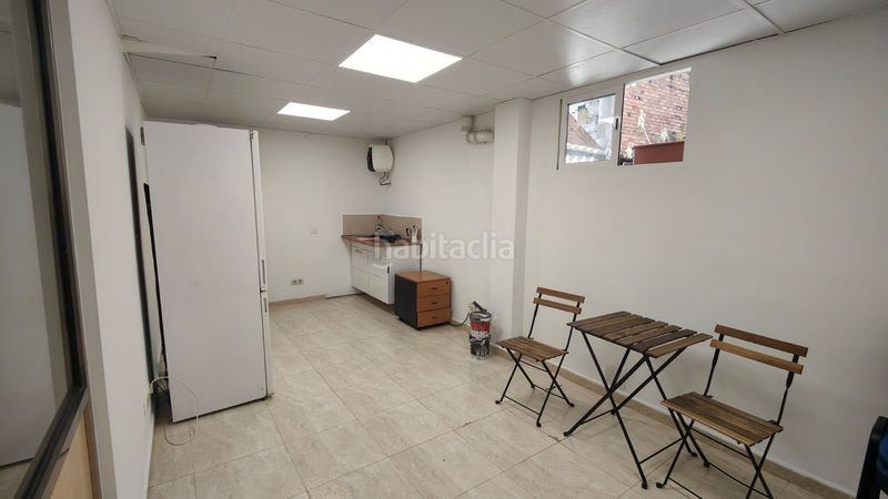 Foto 5a5cb18f-953a-4792-924f-685e798f901a. Local comercial a Vilapicina - Torre Llobeta Barcelona