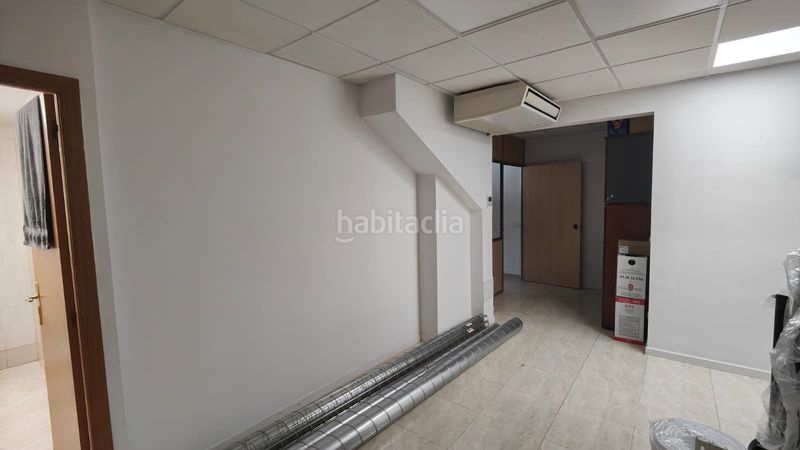 Foto e4293fab-cade-403f-97a8-9f7690b205ca. Local comercial a Vilapicina - Torre Llobeta Barcelona