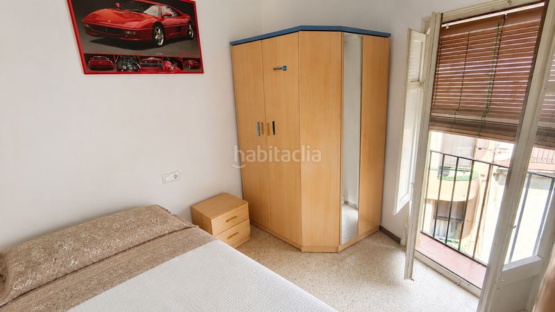 Foto 2f1dbebd-6695-4ec3-858b-00c8e70d523c. Edifici a Bisbal d´Empordà (La)