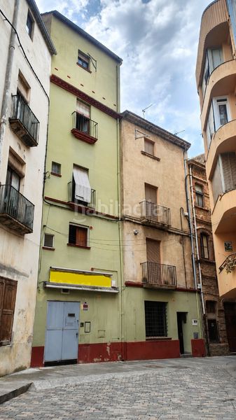 Foto 950cec3d-21d3-41c5-9446-071048ca3fdf. Dúplex ?? edificio en venta en la bisbal d'empordà en Bisbal d´Empordà (La)