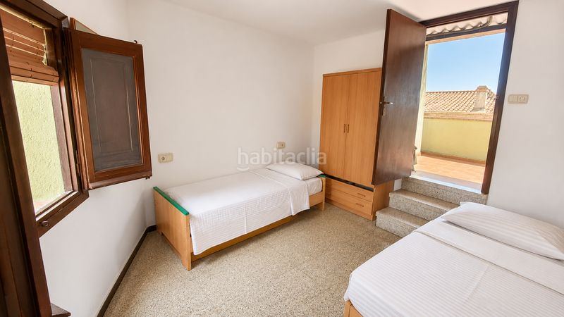 Foto eb97bc6c-15d0-49be-8a49-d51c648b3097. Dúplex ?? edificio en venta en la bisbal d'empordà en Bisbal d´Empordà (La)