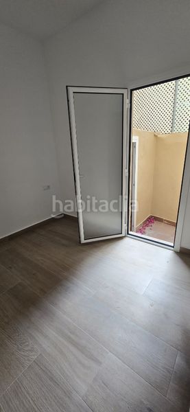 Foto b9ccf20f-9625-49c8-863a-c55bada9977a. Local comercial a El Camp d´en Grassot i Gràcia Nova Barcelona