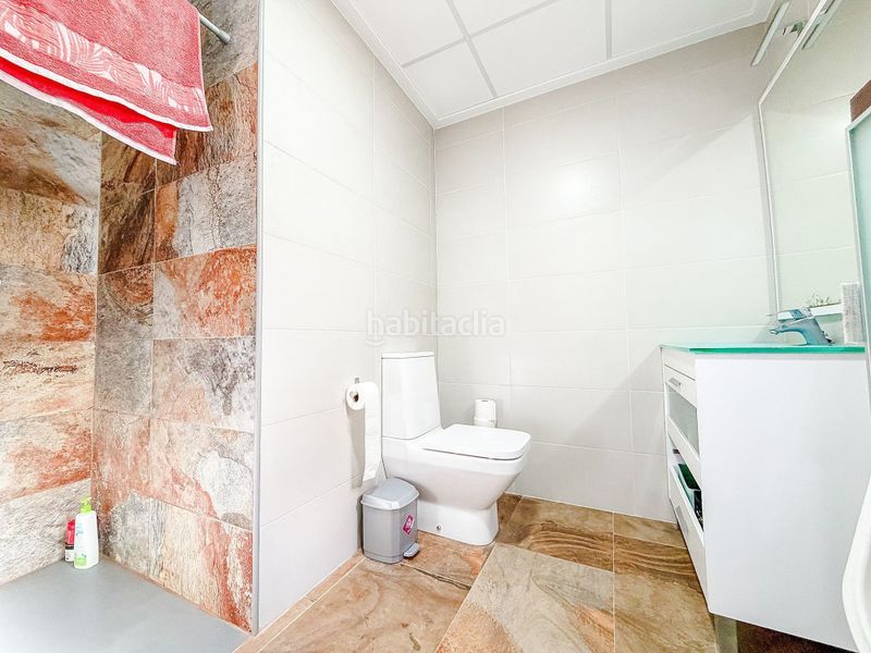 Foto 083d26d3-fd58-4942-bd0e-45c2d10f30bf. Casa in n/a in Plaza de Toros-Avenida Chapí-Trinquete Elda