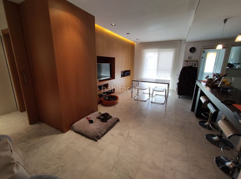 Foto 3a02bec5-9834-4b97-b889-25f52e162e38. Attique dans n/a dans Plaza Castelar - Mercado Central Elda