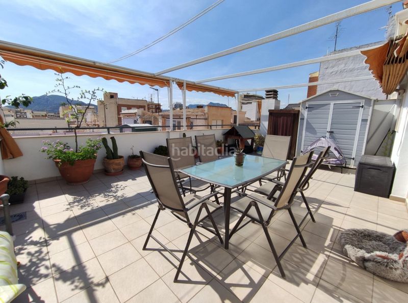Foto 6bc0fc3b-b493-4708-ab05-91448a27a798. Attique dans n/a dans Plaza Castelar - Mercado Central Elda