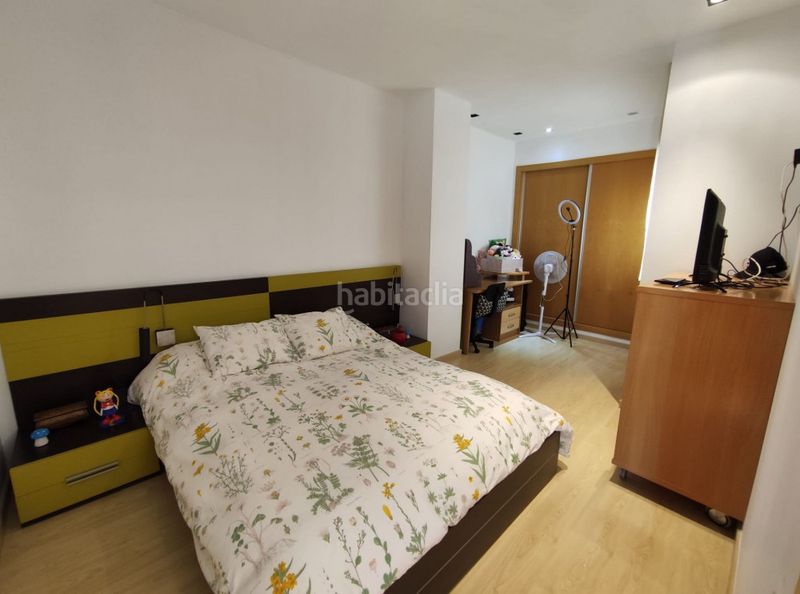 Foto 92d4de5a-2d65-4b88-b9fd-0770f8285c40. Attique dans n/a dans Plaza Castelar - Mercado Central Elda