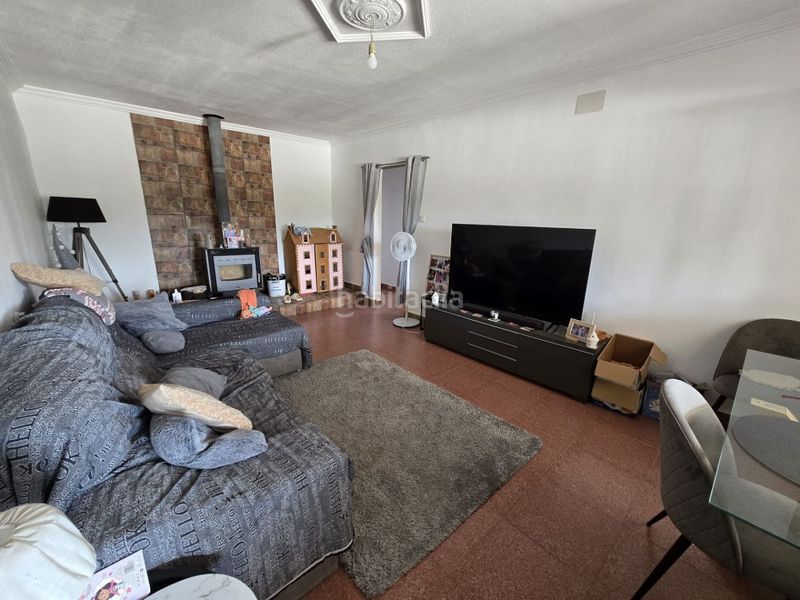 Foto e225541f-2931-4b95-b694-c303c1eac33e. Casa villa in en Sax