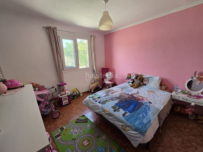 Foto f6f8f5a6-57e9-457b-b885-5599f0db3535. Casa villa in en Sax