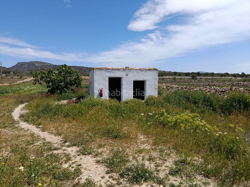 Foto a551221e-6fb2-448e-8b02-e47adb5d93a2. Maison dans Monòver