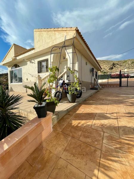 Foto 76b70859-8b98-4172-8a97-a9c3d1b2b03f. Casa en n/a en Fortuna