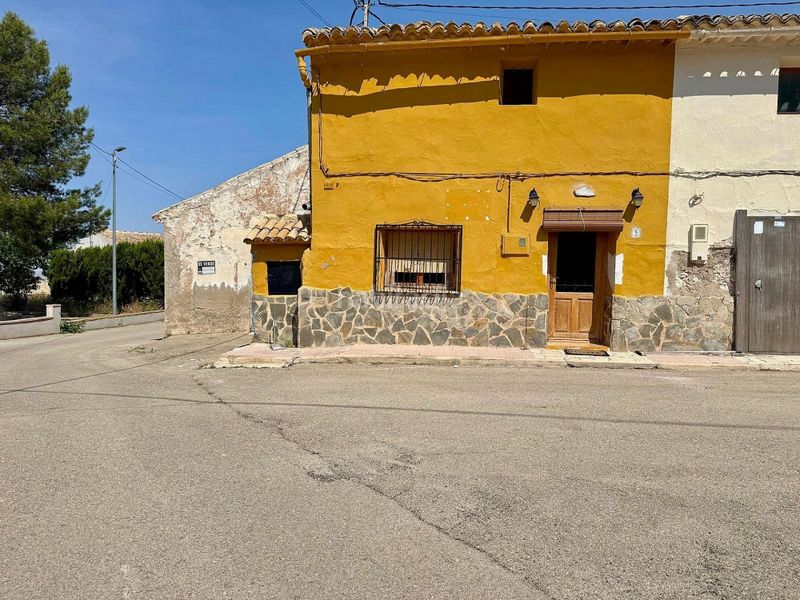 Foto e81f38d9-94f1-416c-8542-c5a1b0e455d0. Casa a n/a a Pinoso