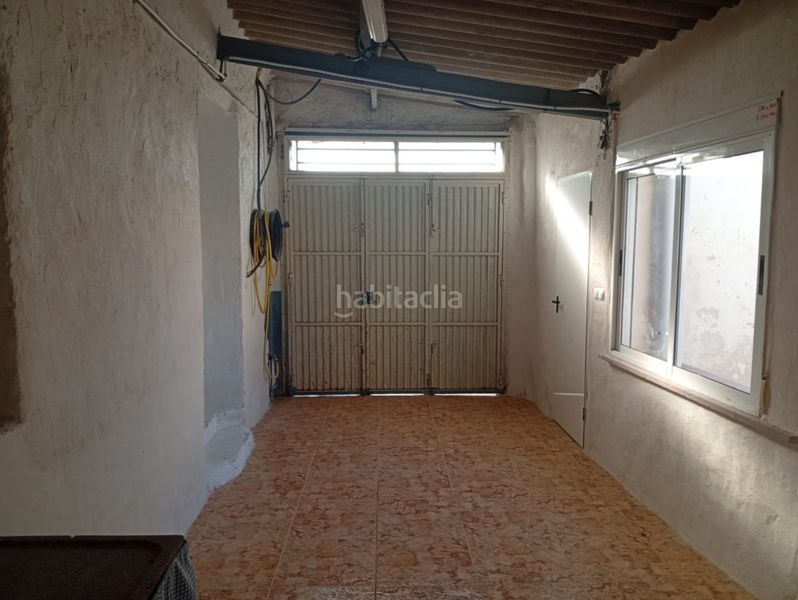 Foto 4563f7c9-c51c-4f3b-a2d8-8d098c72bc7a. Casa en n/a townhouse in monóvar 196sqm plot with openplan potential en Monòver