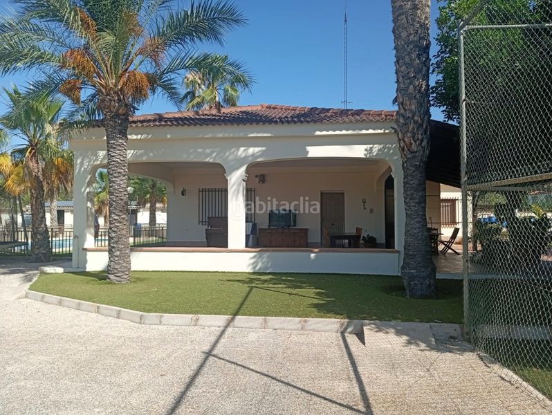 Foto 4aee0d75-8b43-438b-8725-9b5b2de866a3. Casa a n/a a Crevillente