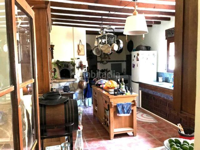 Foto 2cdb9bcb-1aa9-44b3-85ec-40f71bde9816. Apartament a Romana (la)