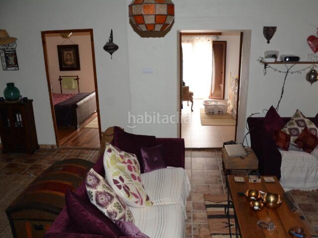 Foto 4b885d22-a05e-40ca-9676-559f9e0d7fd3. Apartament a Romana (la)
