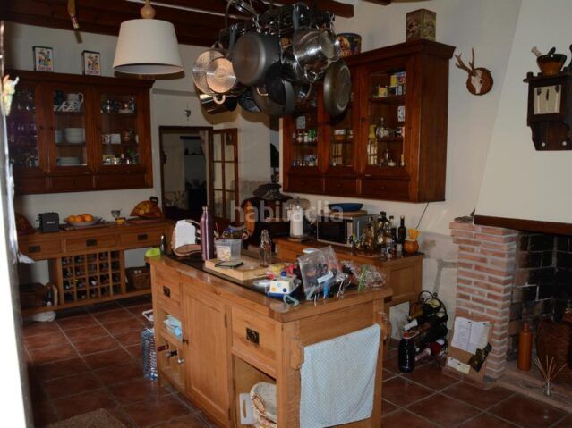 Foto f833de69-efd2-409b-b23d-60389d304ba8. Apartament a Romana (la)