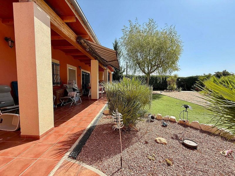 Foto c5778866-1487-4559-b8e0-a43e66111bf4. Casa a Pinoso