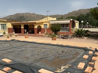 Casa  N/a. Charming country house with pool and guest suite in algayat, la