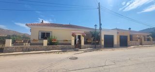 House  N/a. Charming townhouse with a garden and garage in cañada de la leña