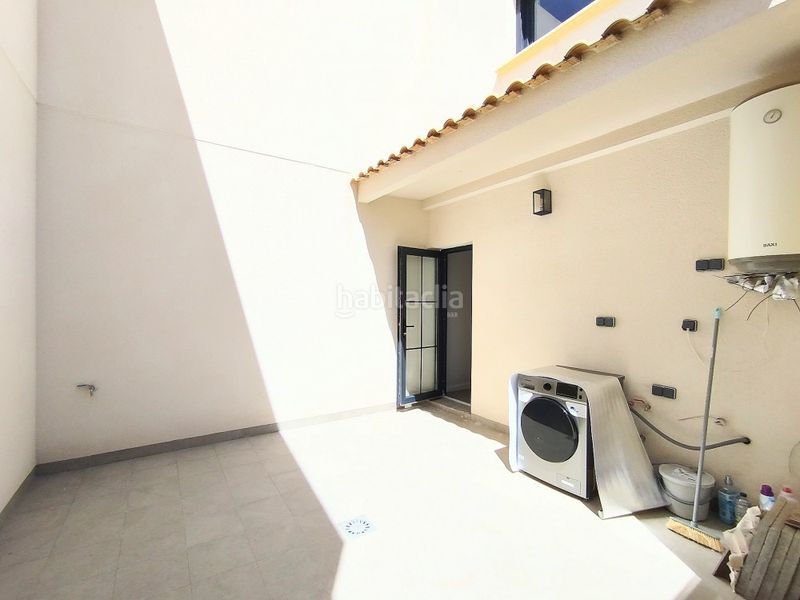 Foto a1bf5e52-f857-4038-b16d-a62871ecaee3. Casa a Pinoso