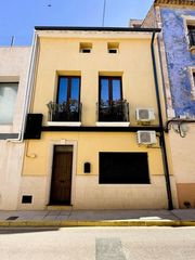Casa  N/a. Exceptional character property fully renovated 214.5 m townhouse