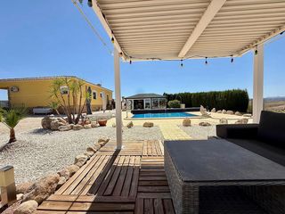 House  N/a. Charming country villa with large summer kitchen and pool near p