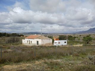 House  N/a. Country house to renovate in la zarza abanilla  21,000 m plot