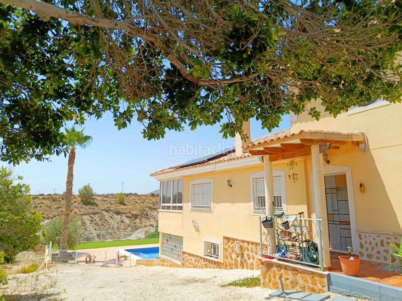 Foto abf90070-1a47-4e78-900e-ab2d6de64473. Casa a Abanilla