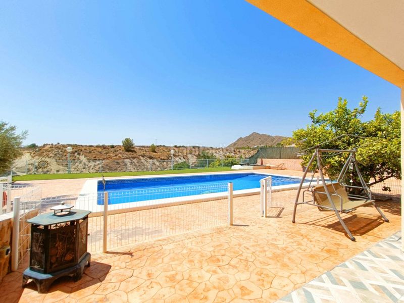 Foto f8127001-d882-49df-9cf5-a72ba7984b89. Casa a Abanilla