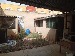 House  N/a. Spacious village property in salinas with huge potential 139 m g