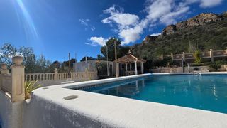 Casa  N/a. Charming country villa in sax with heated pool, guest annex  cas