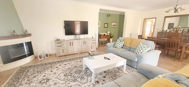Foto faad5891-0a70-4f52-b55c-38b8d0565a5d. Casa a Romana (la)