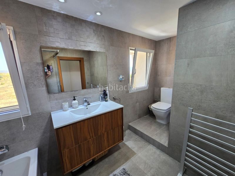 Foto f523793e-6dd5-45f1-ae83-20dbade2898e. Casa a n/a a Yecla