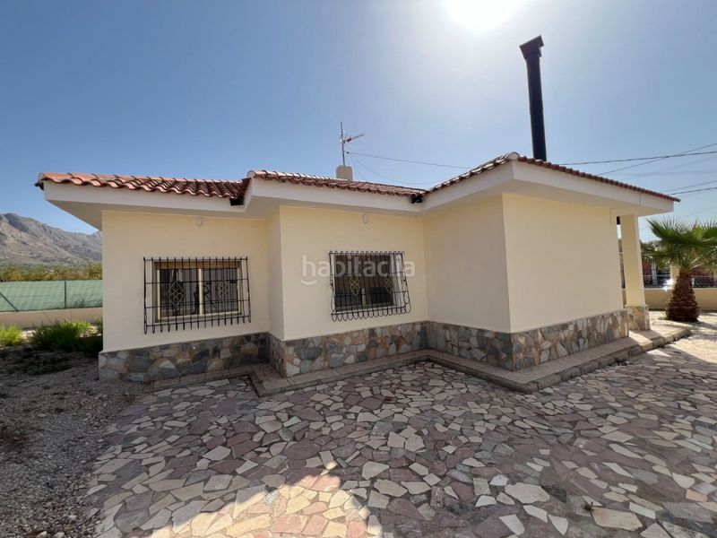 Foto a168b5a3-217a-4615-a331-7f5f25d0eb4d. Casa a Abanilla