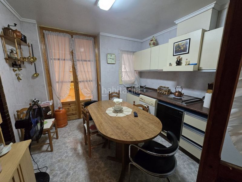 Foto 6915cebe-10e1-4172-858f-0cf419015a78. Casa a Sax