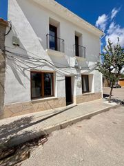 Haus in N/a. Townhouse