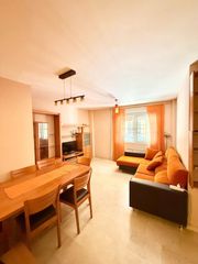 Planta baja  Calle calle segismundo moret. Ideal piso junto a hospital materno infantil con plaza de garaje