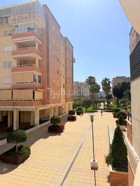 Foto 5d93ce82-7aee-4baa-8928-54f9bfc2fa95. Àtic amb aparcament piscina a El Consul - Ciudad Universitaria - El Romeral Málaga