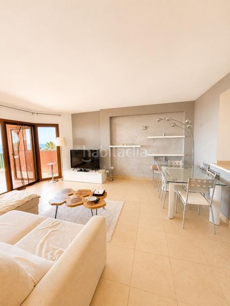 Foto d10de4b5-f7c5-4b08-818c-14208cfe56c0. Apartament amb aparcament piscina a Los Nadales - Tio Charles Benalmádena