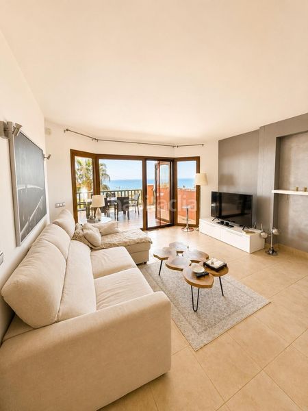 Foto d3be9bd0-f213-4a1b-894f-afdd8a99cec4. Apartament amb aparcament piscina a Los Nadales - Tio Charles Benalmádena