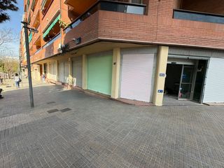 Business premise in Carrer de sant antoni mª claret 18. Local nave en esplugues de llobregat