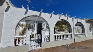 Reihenhaus  Calle géminis. Planta baja con solarium en los narejos