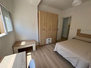 Affitto Appartamento in Avenida del amontillado 9. Se alquila habitaciones en piso totalmente reformado