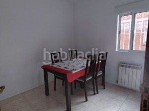 Foto a894258d-c438-421b-9d6e-abdafcf46d5e. Pis amb calefacció a Palomeras Bajas Madrid