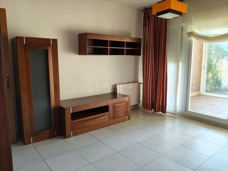 Foto 028c4294-fda3-4c3a-9d30-0de08be18376. Casa adossada amb calefacció a Yebes - pueblo Yebes