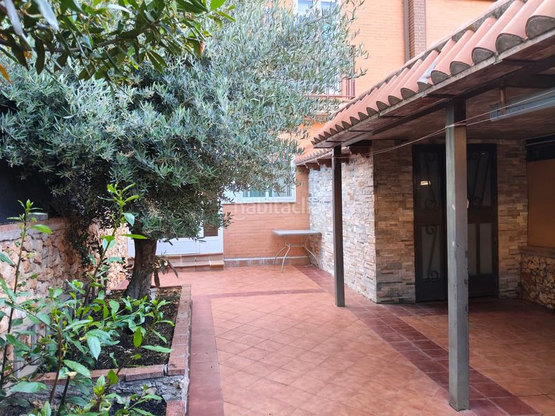 Foto 3a3aa5d2-50ad-4271-99e5-6f1f5d15d7d0. Casa adossada amb calefacció a Yebes - pueblo Yebes