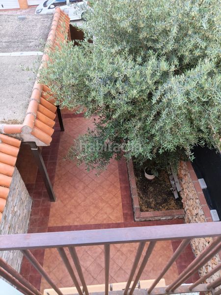 Foto a7c23e6e-4a32-491a-9a96-545c325d772f. Casa adossada amb calefacció a Yebes - pueblo Yebes